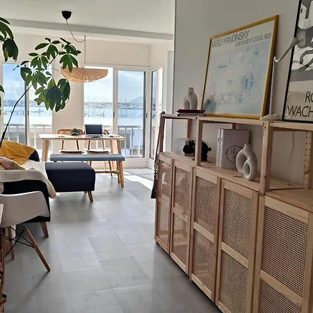 Apartment Arena Home, Chic & Sea View *