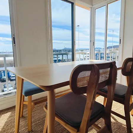 Apartment Arena Home, Chic & Sea View *