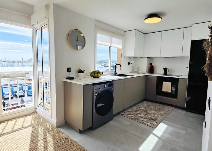 Arena Home, Chic & Sea View * Κοραλέχο